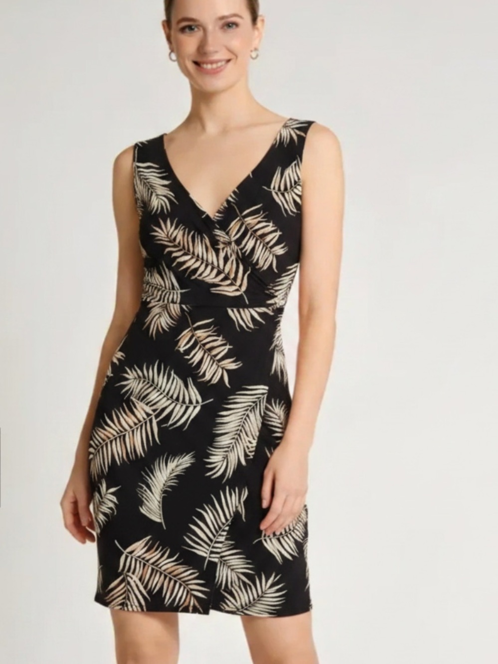 H&M Black Cream Tropical Leaf Print Wrap Style V-Neck Dress Cotton Blend Large